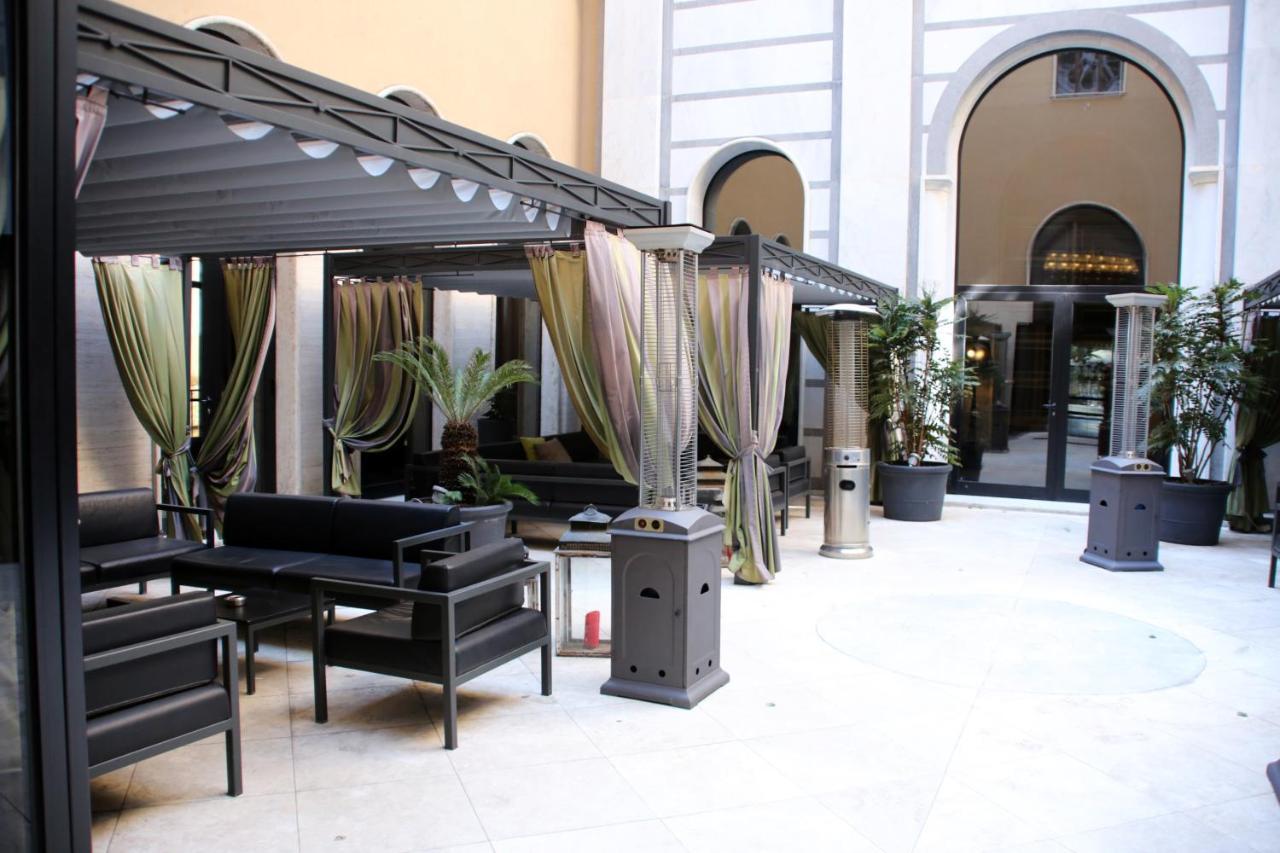 Th Roma - Carpegna Palace Hotel Exterior photo